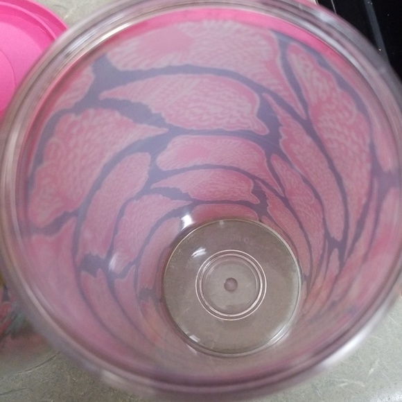 Lilly Pulitzer tumblers - Picture 3 of 6